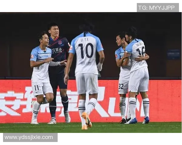 成都与广州足球队的较量分析与赛后总结探讨力量对比与战术应用