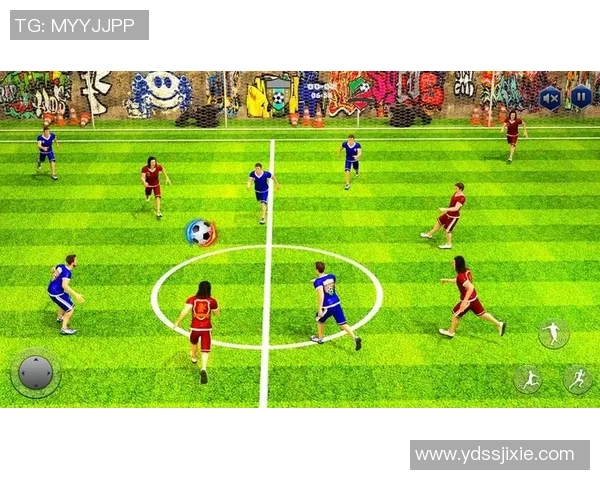 打造属于你的足球梦队伍自选足球明星手游全新体验